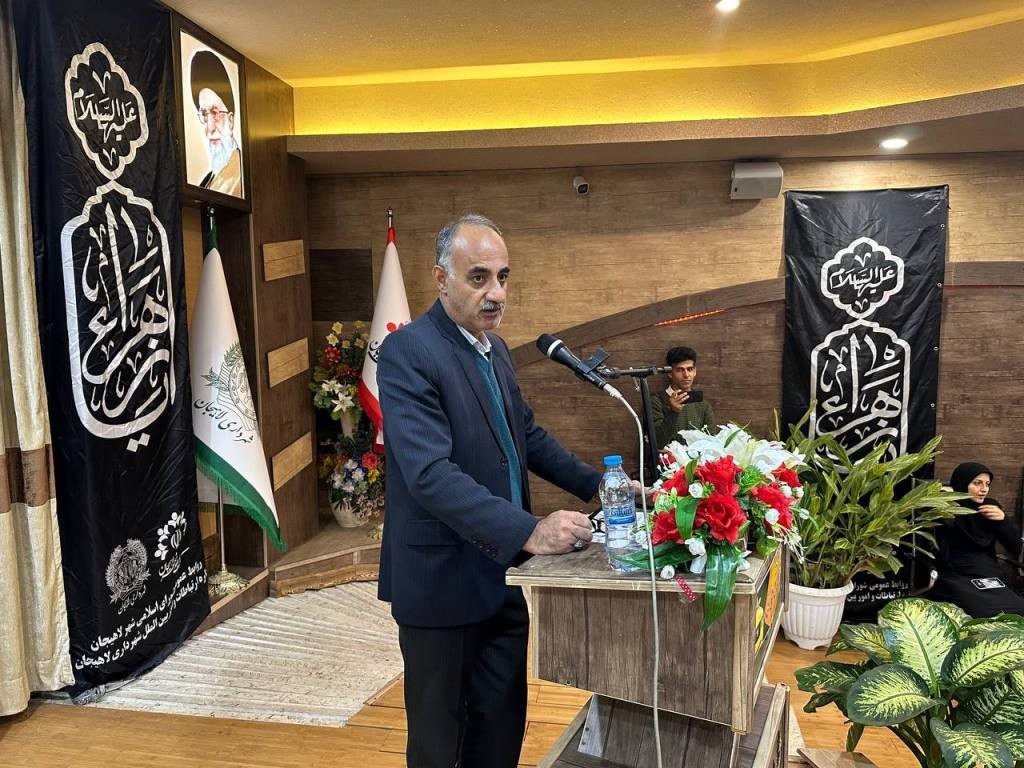 مراسم گرامیداشت روز حمل و نقل توسط شهرداری لاهیجان برگزار شد